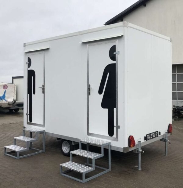 autonomer doppel sanitäranhänger autonomer doppel sanitäranhänger